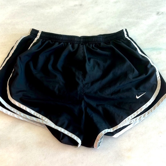 4 pairs Under Armour and Nike Women’s Shorts Set small/medium running athletic - Picture 2 of 16